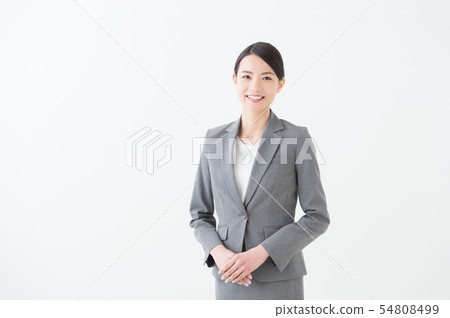 20多歲女性灰色西裝 54808499