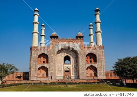 Tomb of Akbar the Great at Sikandra Fort in Agra, Uttar Pradesh, India Tomb of Akbar the Great at Sikandra Fort in Agra, Uttar Pradesh, India 54813740