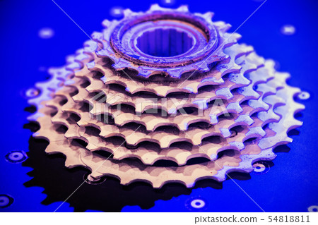 transmission sprocket for Bicycle chain, motorcycle, moped 54818811