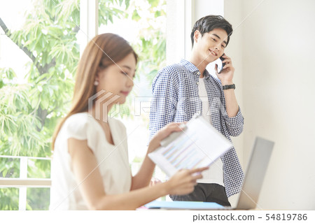 Business meeting 54819786