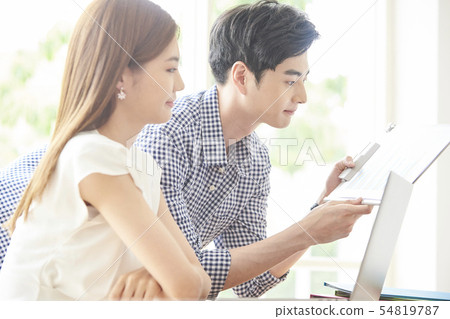 Business meeting 54819787