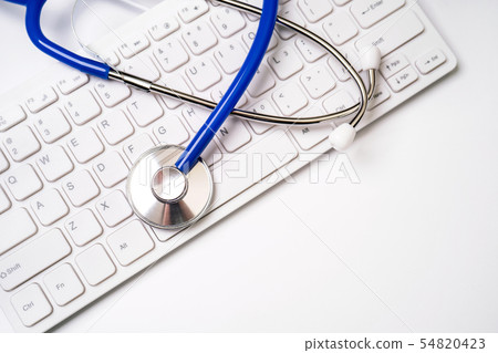 聽診器 鍵盤 剪貼板 醫療 頂視圖 flatlay stethoscope layout 長期介護 54820423