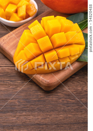 Fresh mango cubes Mango cut Mango 54820488