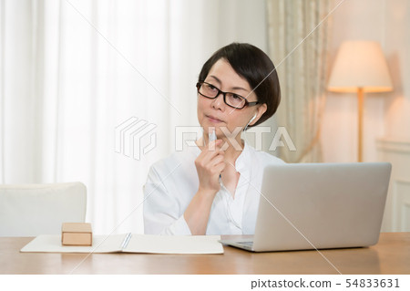 高級女人學習 54833631