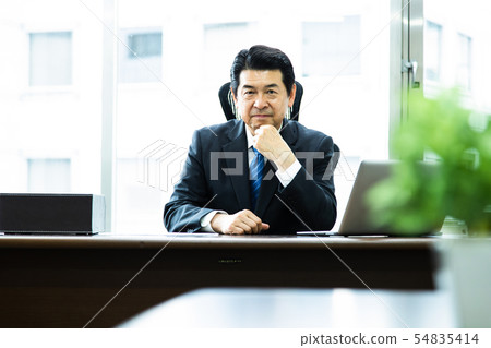 Male President Business Businessman Middle Office 54835414