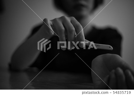 列出剪切圖像 54835719