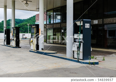 廢棄的加油站 廢棄的加油站 54839937