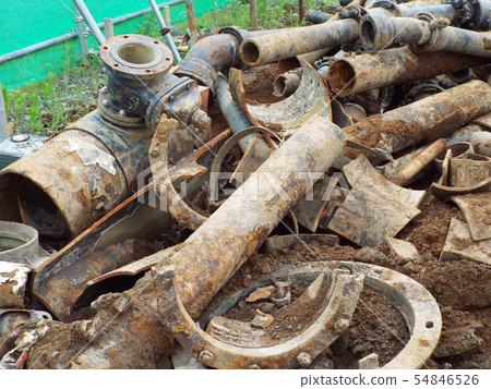 Earthquake proofing construction of buried water supply main progresses 54846526