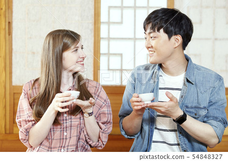 夫婦,茶道,茶道,傳統,文化,韓國文化,傳統民居,韓屋,首爾 夫婦,茶道,茶道,傳統,文化,韓國文化,傳統民居,韓屋,首爾 54848327