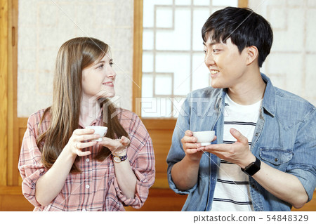 夫婦,茶道,茶道,傳統,文化,韓國文化,傳統民居,韓屋,首爾 夫婦,茶道,茶道,傳統,文化,韓國文化,傳統民居,韓屋,首爾 54848329