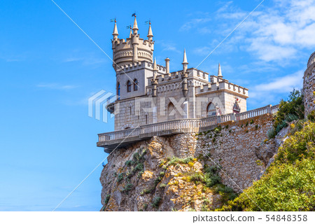 Castle of Swallow's Nest at the Black Sea coast, 54848358