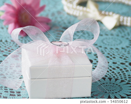 Diamond and platinum ring necklace ribbon gerbera present image 54850612