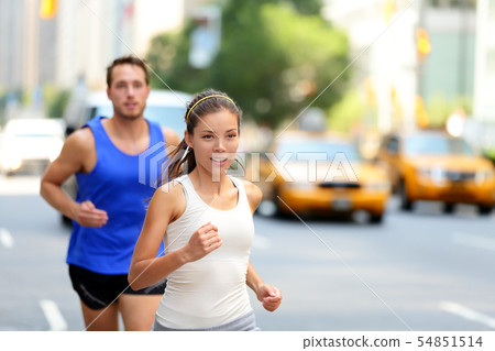 New York City NYC runners - urban people running New York City NYC runners - urban people running 54851514