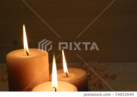 Candle flame 54852640
