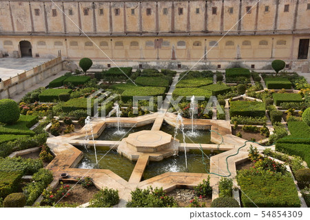琥珀堡，世界遺產，齋浦爾，拉賈斯坦邦，印度美麗的花園和噴泉 54854309