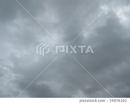 多雲的天氣 多雲的天氣 54856162