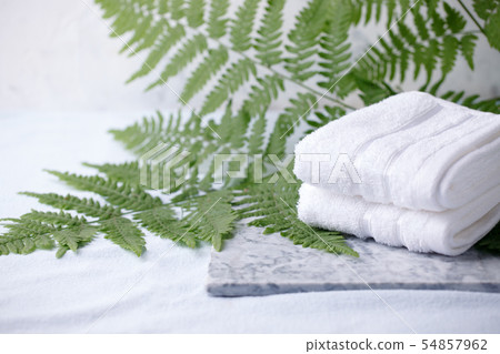 Beautiful composition of spa treatment with white 54857962