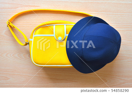 幼兒園書包和帽子 54858290