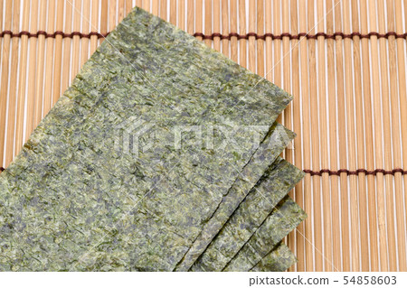 Seaweed roll 54858603