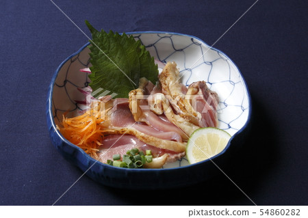 chicken thighs tataki sashimi chicken poultry plump fresh raw food cuisine izakaya dining out alcohol appetizers appetizers 54860282