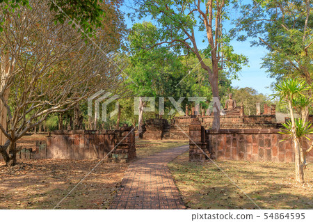 Wat Sing temple in Kamphaeng Phet Historical Park, Wat Sing temple in Kamphaeng Phet Historical Park, 54864595