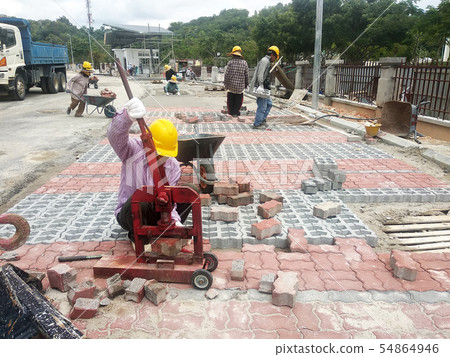 Concrete pavers preparation and installation work  54864946