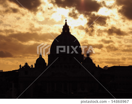 Vatican-St. Peter's Basilica Silhouette St. Peter's Basilica, Vatican 54868967