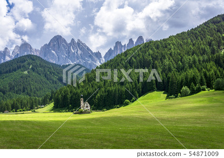 Scenic view of St Johann Church. Santa Maddalena 54871009