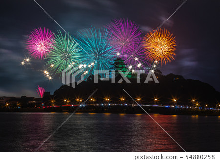 [Saga Prefecture Karatsu Tourism Association sponsored Kyushu Fireworks Festival] Karatsu Castle and Fireworks 54880258