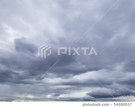 多雲的天空厚厚的雲層神秘奇妙 54880937