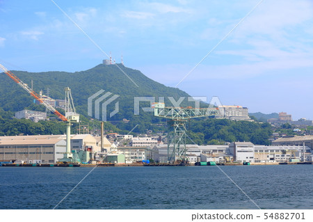 [Nagasaki Prefecture] Nagasaki shipyard under fine weather 54882701