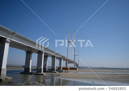 新疆早春新大脈，新疆綠河大橋（中國丹東） 54883803