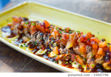 cooked freshness food tataki de atun 54887796