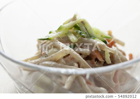 Beef bowl salad Beef bowl salad 54892012