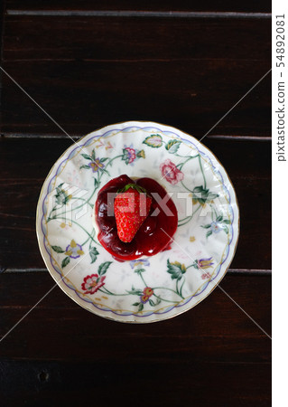 Strawberry jam with fresh berries Strawberry jam with fresh berries 54892081