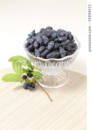 Lotus cup, tree nuts, Hokkaido fruit 54894815