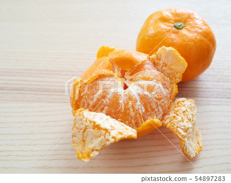 Mandarin orange peeled 54897283