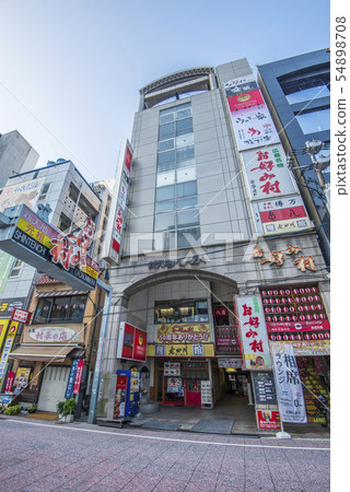廣島縣廣島市，廣島的靈魂美食和禦好燒餐廳聚集的著名旅遊景點禦好村 54898708