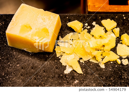 parmesan cheese 54904179