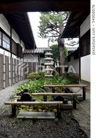 Tokumei-myoin庭院 54908076