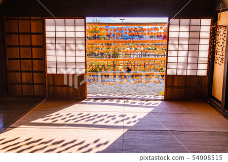 （山梨縣）前高野家庭住宅（Lake Persimmon House） 54908515