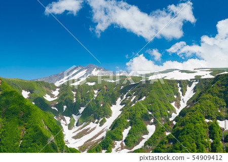 Toriumiyama and the Naiwa Valley 54909412