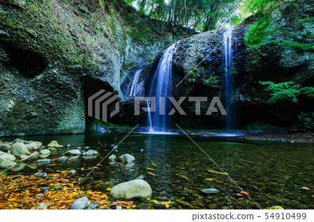 Waterfall of the moon wait 54910499