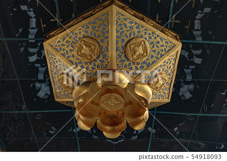 Higashi Honganji Temple Gokendomon Golden hanging lantern Higashi Honganji Temple Gokendomon Golden hanging lantern 54918093
