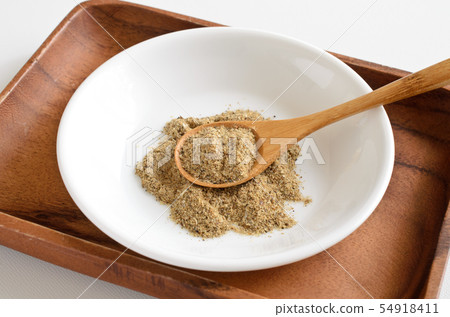 Fish meal Fish meal 54918411