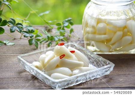 Sweet potato pickles with raccoon pickles 54920089