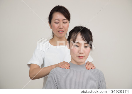 Manipulation, massage 54920174