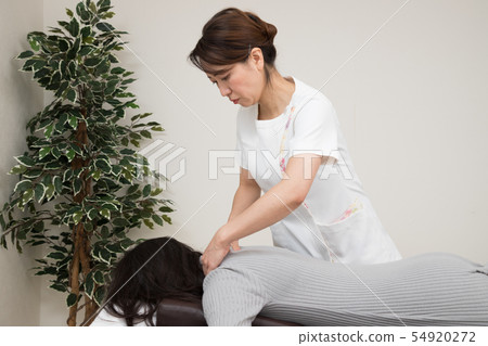 Manipulation, massage 54920272