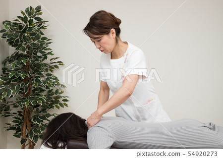 Manipulation, massage 54920273