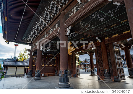 Higashi Honganji temple Mikado gate 54924047